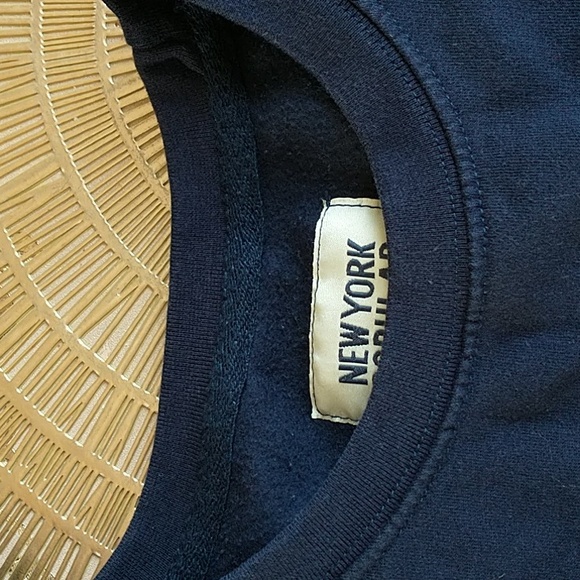 New York Popular Navy Blue Boston Crewneck - Picture 8 of 8